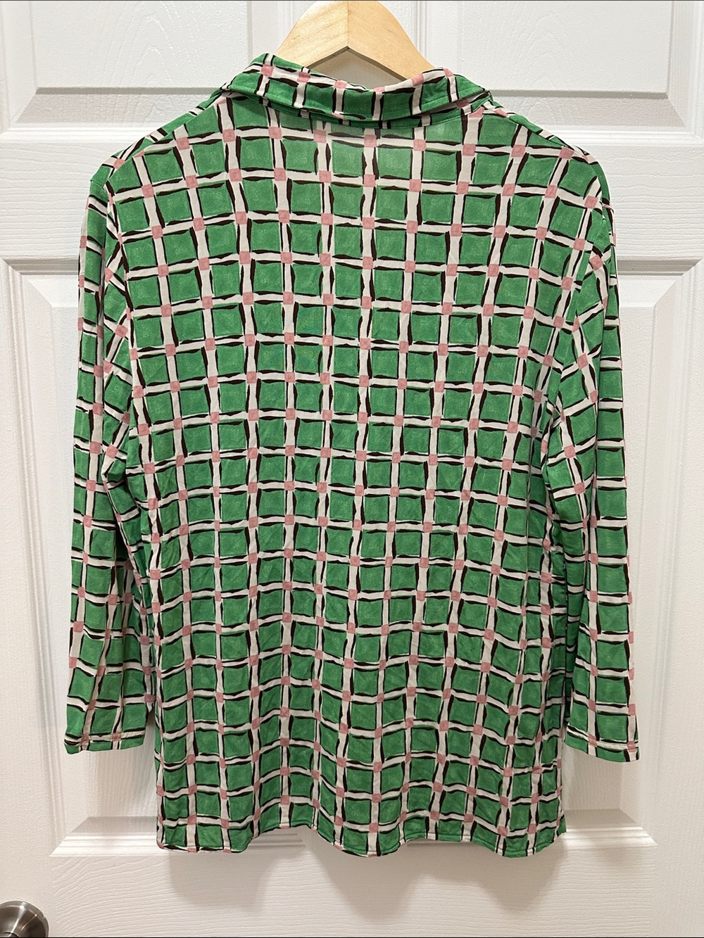 Maliparmi Women’s Green Patterned Button-Front Top - Picture 2 of 4